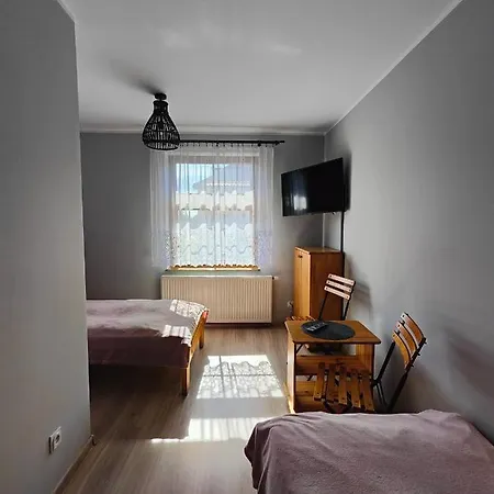 Goscinne U Izy 게스트하우스 톨크미코