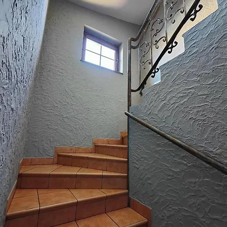 게스트하우스 Goscinne U Izy